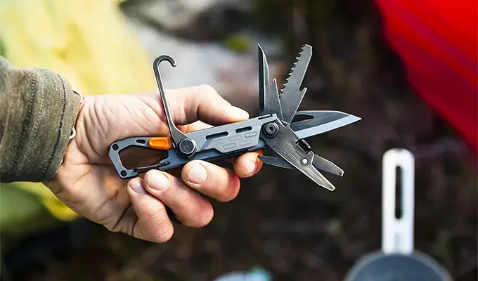 Køb forskellige multitools online l Besøg Huntinglife >>