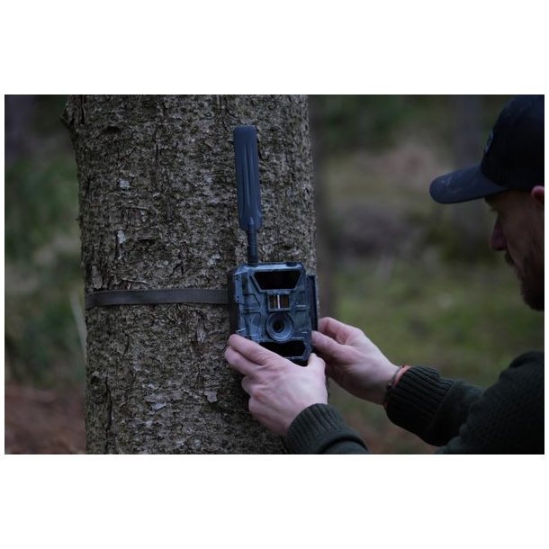 Huntcom Lucus 4G-Vildtkameras�t inkl J�ger-SIM, SD-Kort, 12V-Lithiumbatteri (LiFePO4) og Kabel