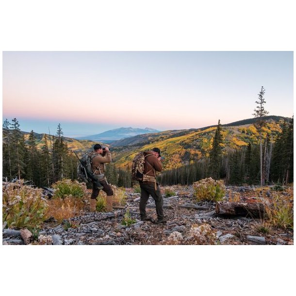 Swarovski AT Balance 18-45x65 Spotting Scope