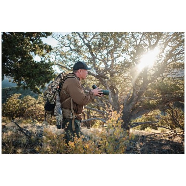 Swarovski AT Balance 18-45x65 Spotting Scope