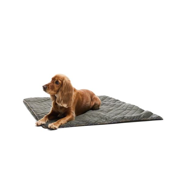 Barbour Dog Quilt and Fleece Blanket Olive