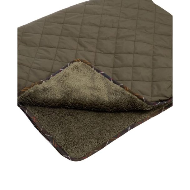 Barbour Dog Quilt and Fleece Blanket Olive