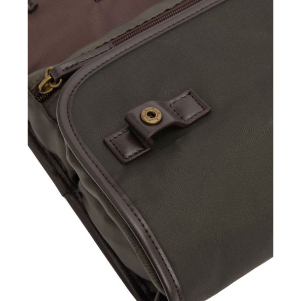 Barbour Wax Hanging Washbag Olive/Beacon