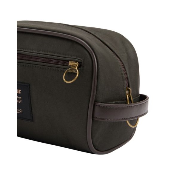 Barbour Wax Washbag Olive/Beacon