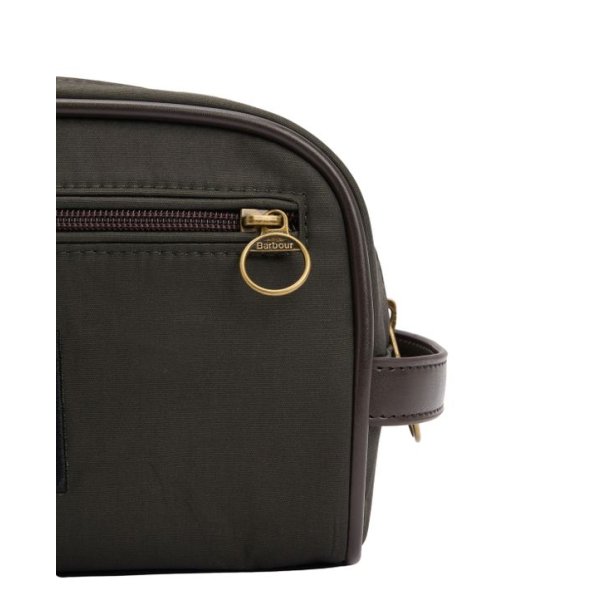 Barbour Wax Washbag Olive/Beacon