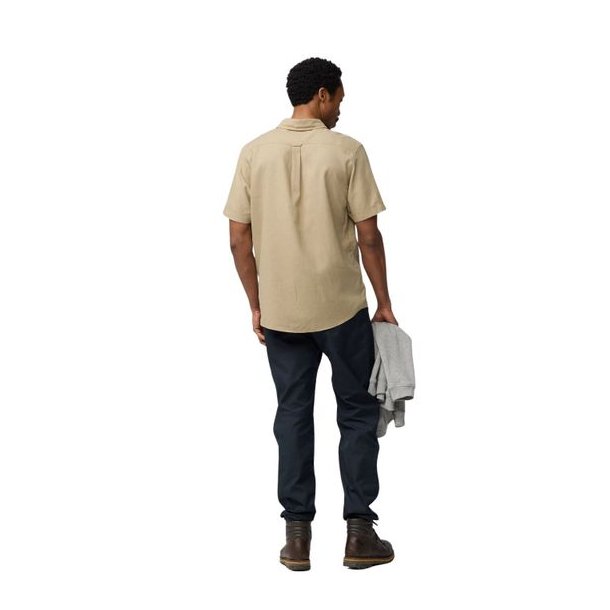 Fj�llr�ven �vik Travel Shirt SS Chalk White-Sand Stone