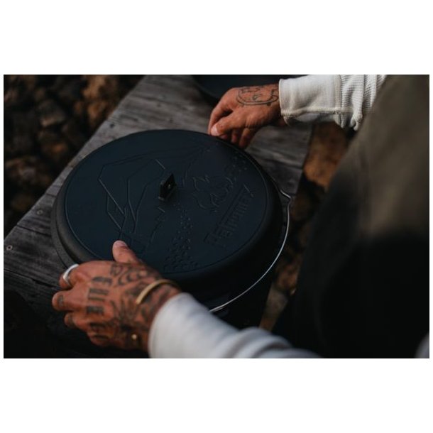Petromax Essential Dutch Oven FT4.5 Adventure St�bejernsgryde m. Flad Bund